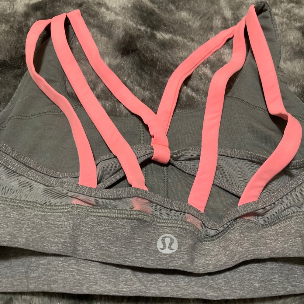 Sports bra - Picture 3 of 3